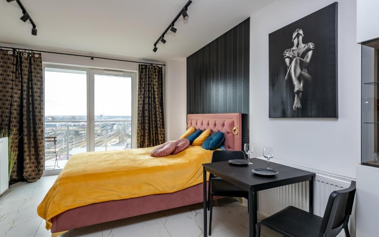 Loveroom Panorama Park Jacuzzi Bialystok Exterior photo